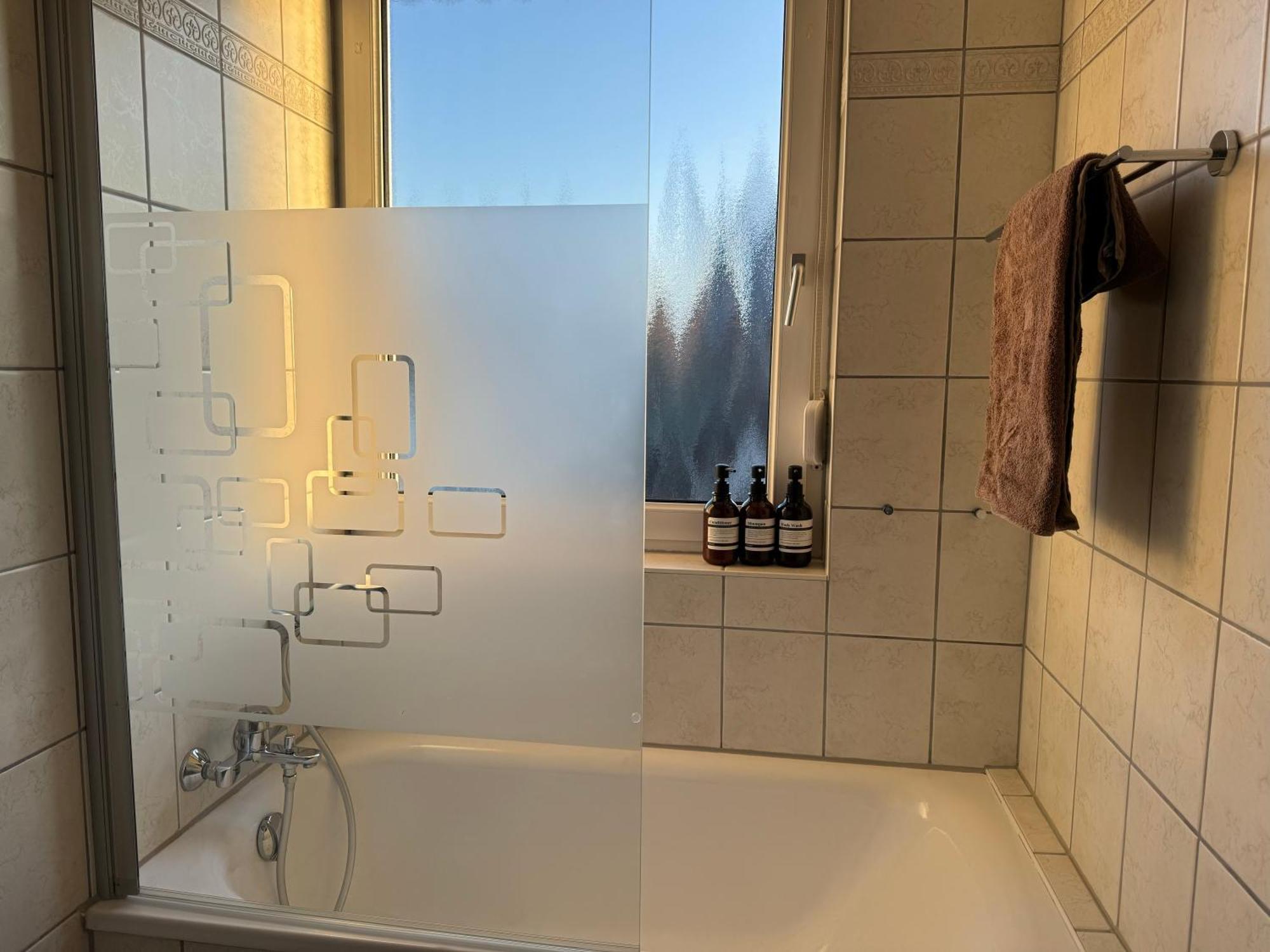 Ruhrpott Residenz - 3 Zimmer Suite - 70Qm Mit Balkon Oberhausen  Exteriér fotografie